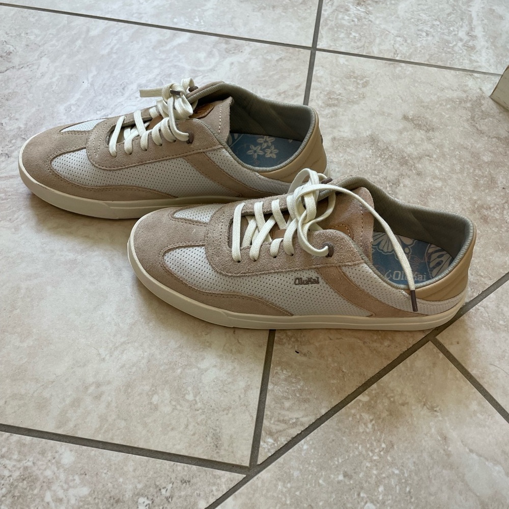 Olukai Tan/Tapa Kilea Women's Classic Court Sneakers